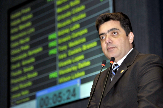 Abdala Fraxe participa da Semana de Mobilização da Rede de Enfrentamento ao Tráfico de Pessoas, em Parintins