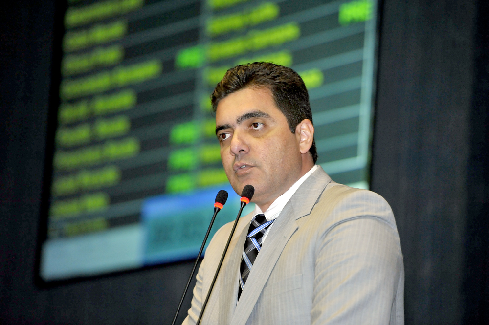 Abdala Fraxe defende a criação de Conselhos Municipais dos Direitos da Pessoa com Deficiência em todo o Estado