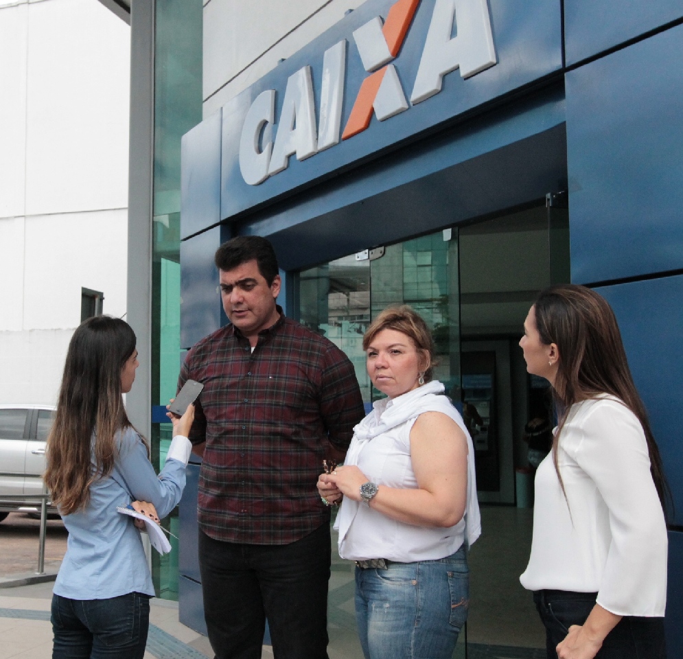 CDC-Aleam e Procon fiscalizam cumprimento da Lei das Filas nas agências bancárias de Manaus