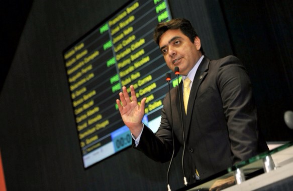 Investimentos do Governo Federal em transporte são positivos, mas tardios, diz Abdala Fraxe 