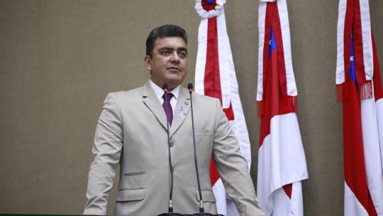 Deputado Abdala Fraxe repudia declarações do apresentador Luciano Huck sobre a ZFM
