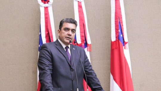 Deputado Abdala Fraxe destaca marca de 500 mil doses da vacina contra a Covid-19 aplicadas em Manaus