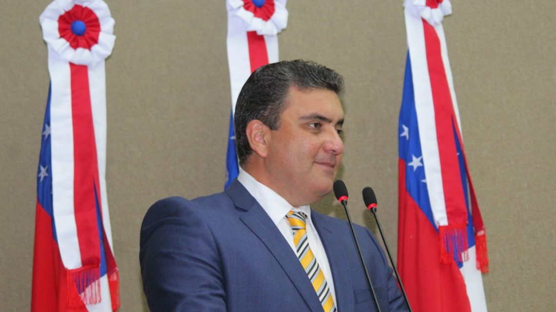 Deputado Abdala Fraxe destaca a marca de 50% da população vacinável com esquema completo de imunização contra a Covid-19