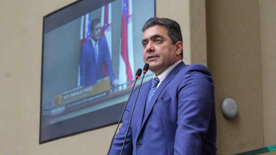 Deputado Abdala Fraxe destaca início da entrega dos cartões do Auxílio Estadual nos municípios do interior