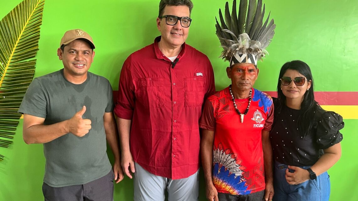 Deputado Estadual Abdala Fraxe participa da entrega de escola indígena no município de Alvarães