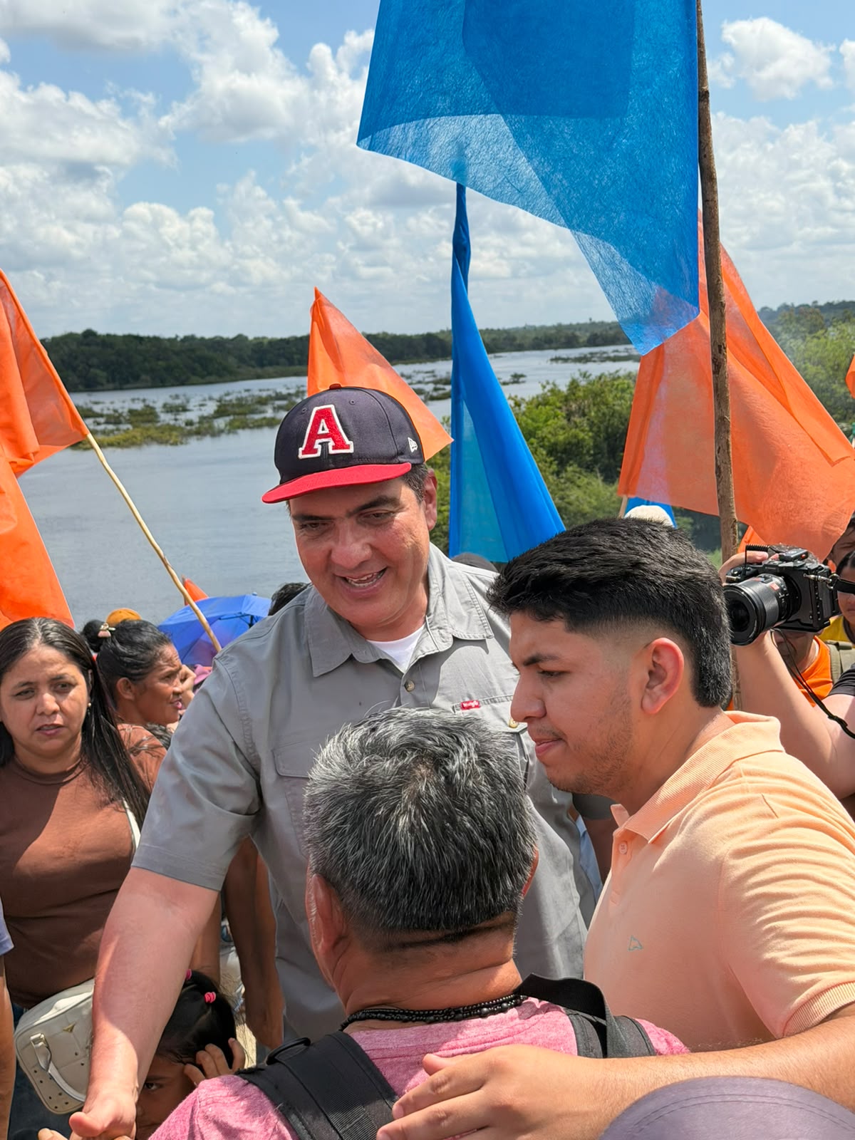 Leia mais sobre o artigo Deputado Abdala Fraxe visita Aldeia Simão, em Barreirinha, e reforça compromisso com os povos originários